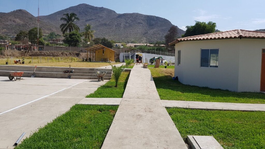 Colegio Juan Pablo Segundo College
